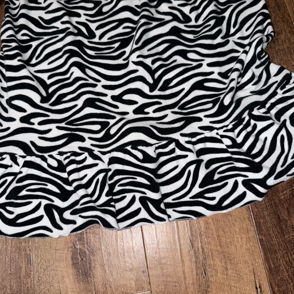 Carter's Zebra Pattern Nightgown with Pink Trim for girls - Picture 4 of 5